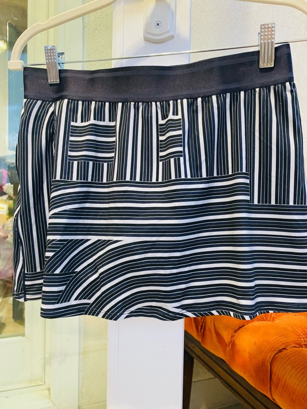 Nike Dri-FIT Skort Medium Black White Striped Tennis Golf Athletic Skirt - Picture 3 of 9